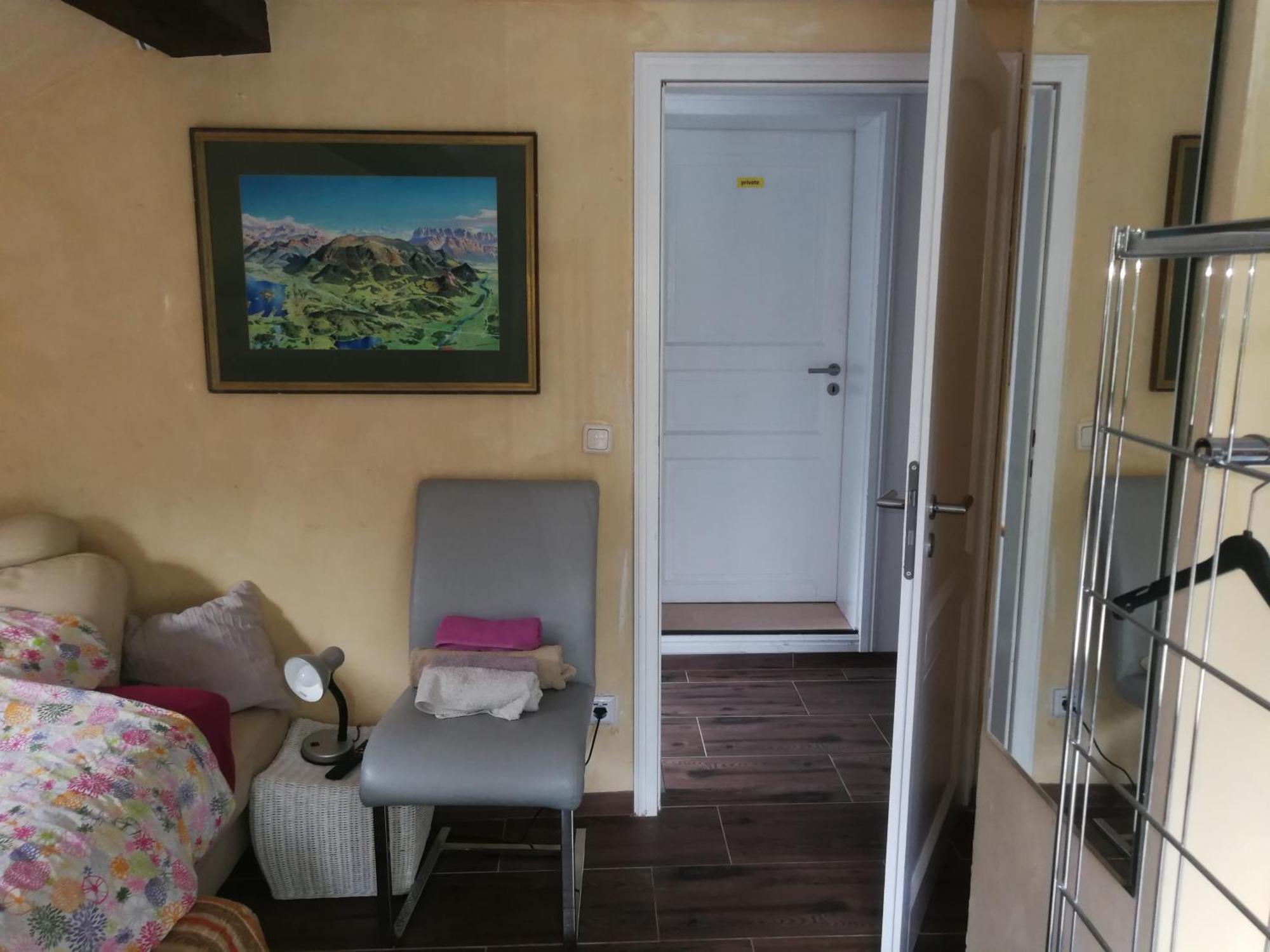 Wohlfuehloase - Zimmer, Appartment - Im Herzen Starnbergs Phòng bức ảnh