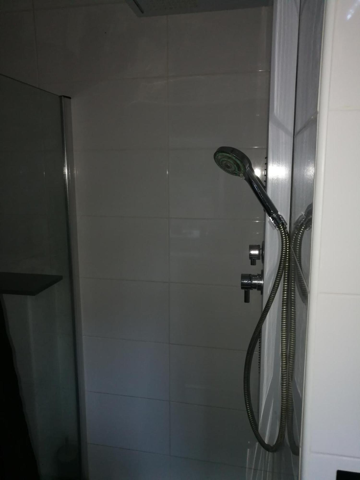Wohlfuehloase - Zimmer, Appartment - Im Herzen Starnbergs Phòng bức ảnh