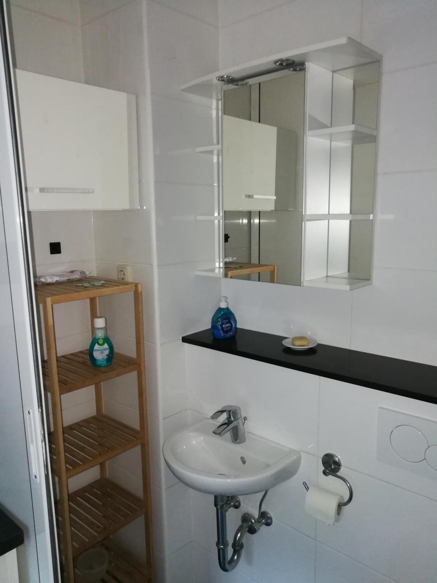 Wohlfuehloase - Zimmer, Appartment - Im Herzen Starnbergs Phòng bức ảnh