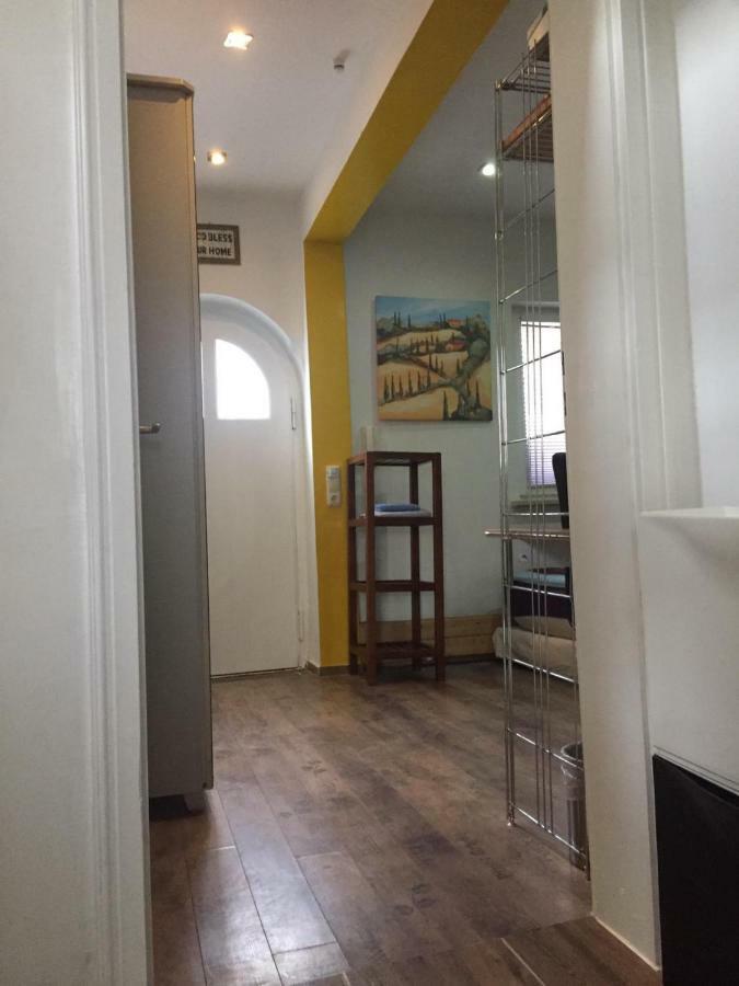 Wohlfuehloase - Zimmer, Appartment - Im Herzen Starnbergs Ngoại thất bức ảnh
